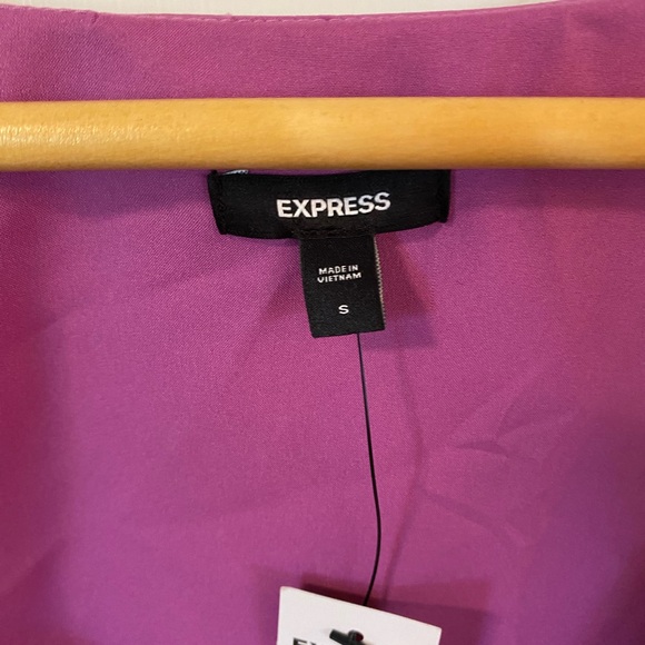 Express Top - Picture 6 of 9